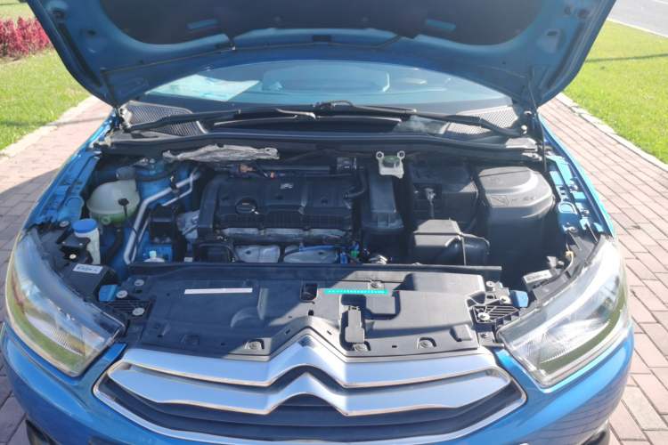 Used Citroen C-Quatre 2013 CROSS 1.6L Automatic Engine Bay