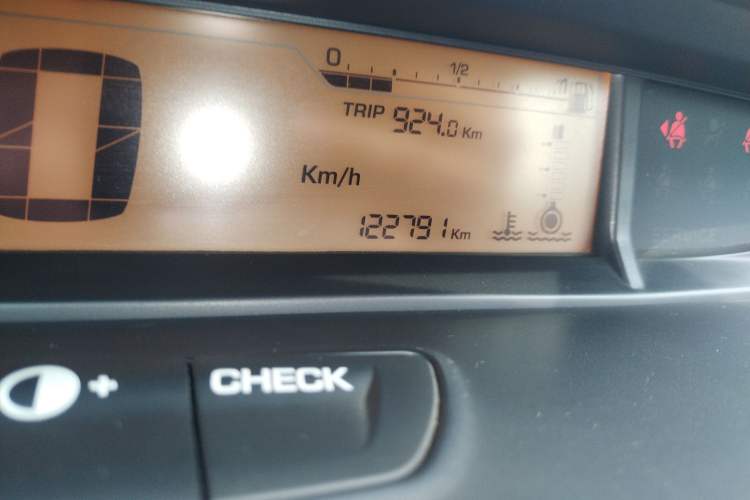 Used Citroen C-Quatre 2013 Hatchback 1.6L Automatic LeShang Model Odometer Close Up