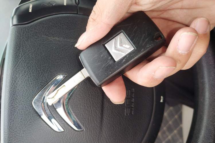 Used Citroen C-Quatre 2013 Hatchback 1.6L Automatic LeShang Model Vehicle Key