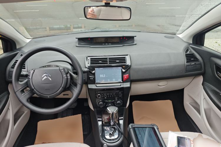 Used Citroen C-Quatre 2013 Sedan 1.6L Automatic Prestige Model Center Console