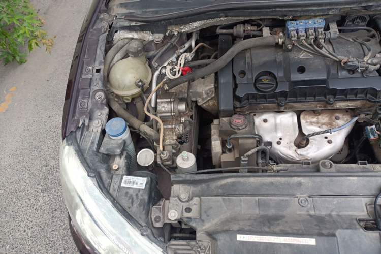 Used Citroen C-Quatre 2013 1.6L Manual Prestige CNG Model Engine Bay Right