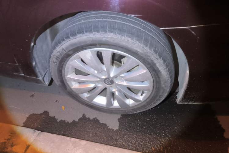 Used Citroen C-Quatre 2013 Sedan 2.0L Manual - Joyful Edition Right Front Wheel Hub