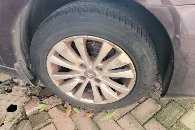 Used Citroen C-Quatre 2013 Sedan 1.6L Manual - Prestige Model Right Front Wheel Hub