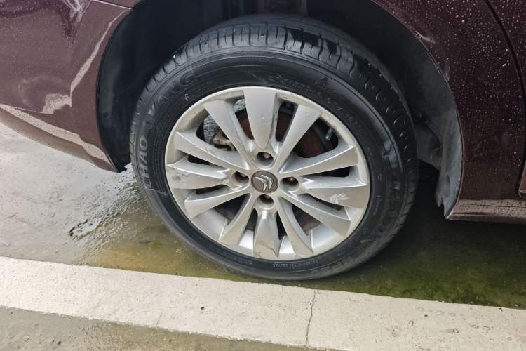 Used Citroen C-Quatre 2013 Sedan 1.6L Automatic Prestige Model Right Rear Wheel Hub