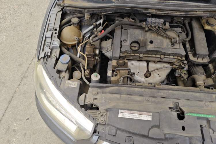 Used Citroen C-Quatre 2013 1.6L Manual Prestige CNG Model Engine Bay Right