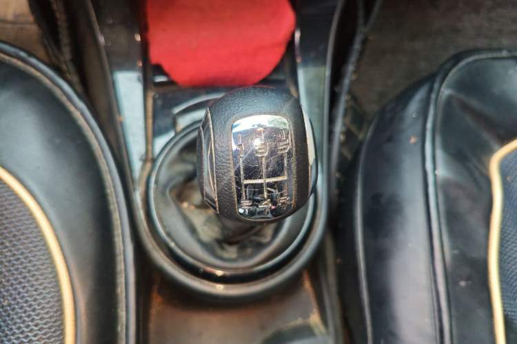 Used Citroen C-Quatre 2013 Sedan 1.6L Manual - Prestige Model Gear Lever