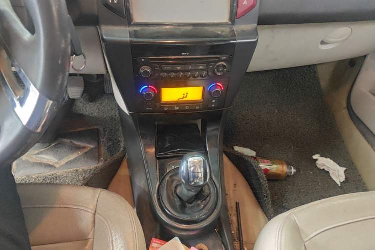 Used Citroen C-Quatre 2013 Sedan 1.6L Manual Enjoyment Model Gear Lever