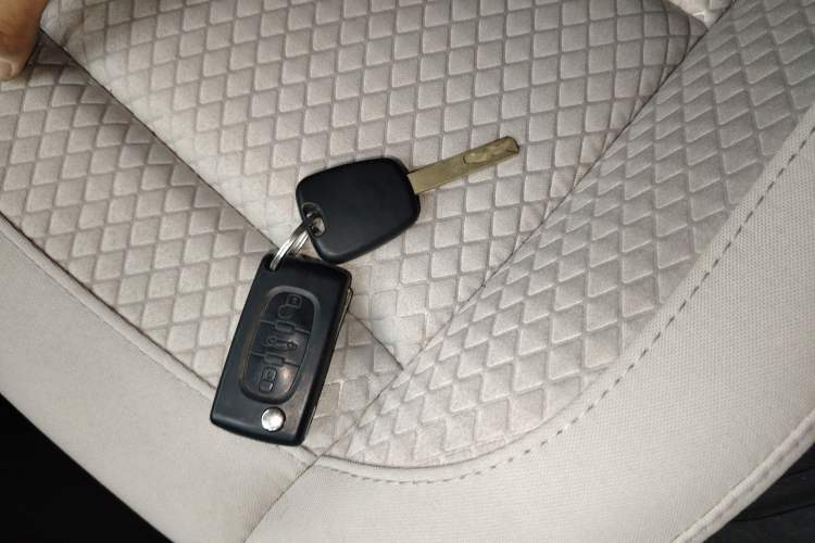 Used Citroen C-Quatre 2013 Sedan 1.6L Manual - Prestige Model Interior 1