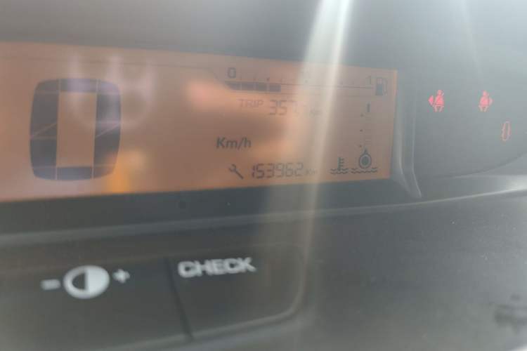 Used Citroen C-Quatre 2013 1.6L Manual Prestige CNG Model Odometer Close Up