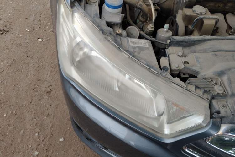Used Citroen C-Quatre 2013 1.6L Manual Prestige CNG Model Right Front Headlight