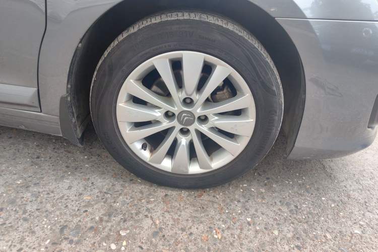Used Citroen C-Quatre 2013 Sedan 1.6L Automatic Prestige Model Right Front Wheel Hub