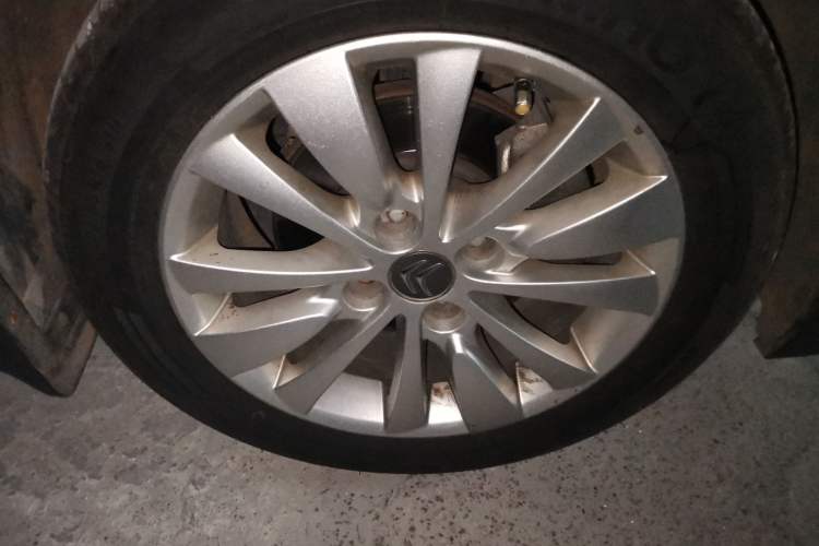 Used Citroen C-Quatre 2013 Sedan 1.6L Automatic Prestige Model Right Front Wheel Hub