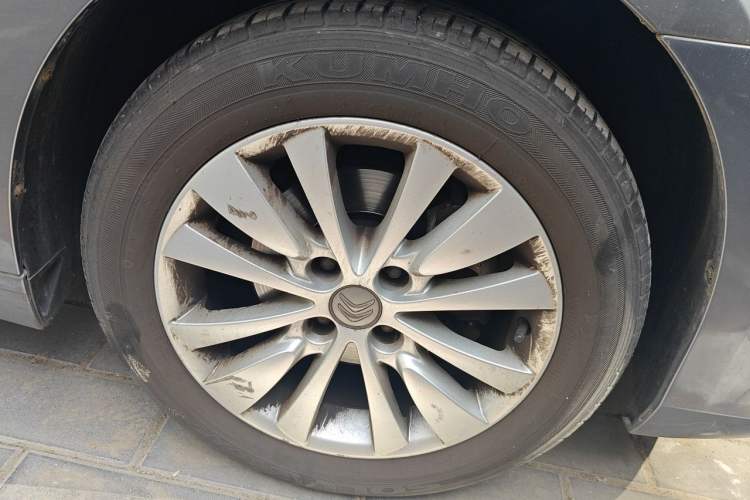Used Citroen C-Quatre 2013 Sedan 1.6L Manual - Prestige Model Right Front Wheel Hub