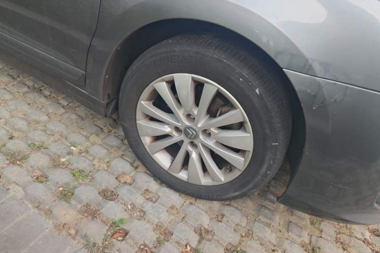 Used Citroen C-Quatre 2013 Sedan 1.6L Automatic Prestige Model Right Front Wheel Hub
