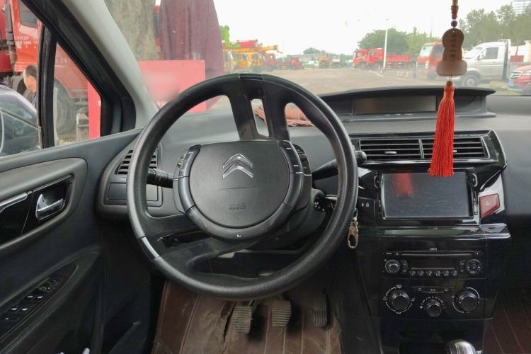 Used Citroen C-Quatre 2013 1.6L Manual Prestige CNG Model Steering Wheel