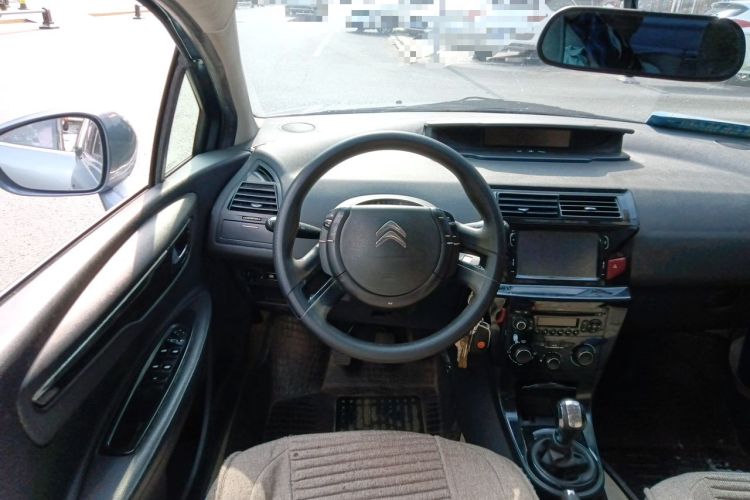 Used Citroen C-Quatre 2013 1.6L Manual Prestige CNG Model Steering Wheel