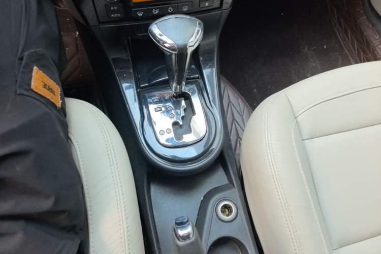 Used Citroen C-Quatre 2013 Sedan 1.6L Automatic Enjoyment Model Gear Lever