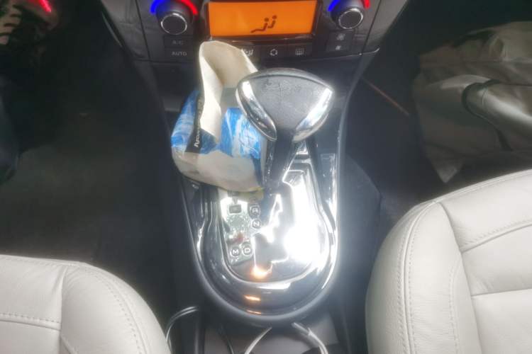Used Citroen C-Quatre 2013 Sedan 1.6L Automatic Enjoyment Model Gear Lever