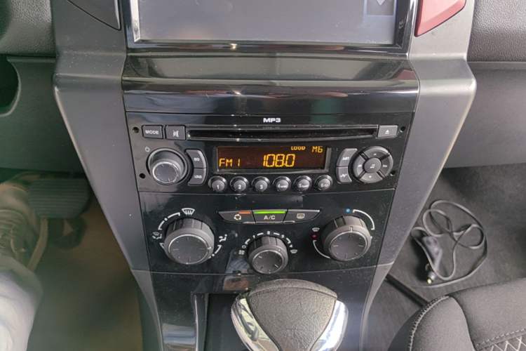 Used Citroen C-Quatre 2013 Sedan 2.0L Automatic Joyful Model Audio And AC Panel