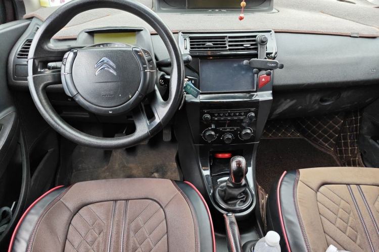 Used Citroen C-Quatre 2013 Sedan 1.6L Manual - Prestige Model Center Console