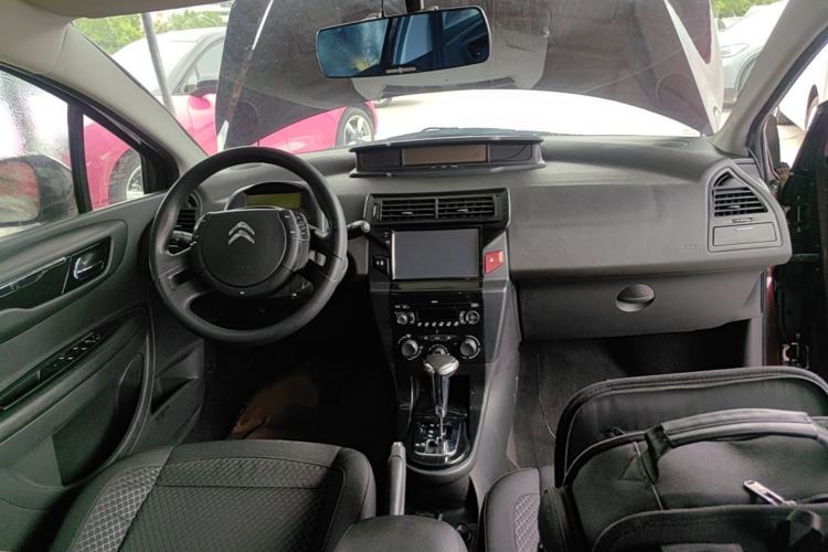 Used Citroen C-Quatre 2013 Sedan 2.0L Automatic Joyful Model Center Console