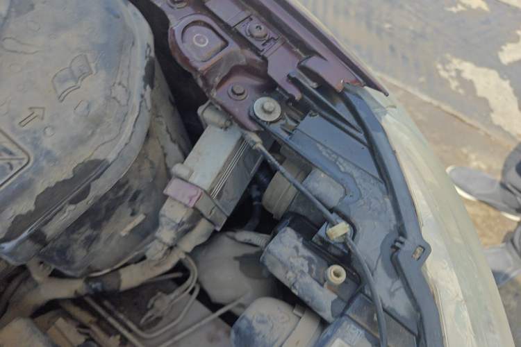 Used Citroen C-Quatre 2013 1.6L Manual Prestige CNG Model Engine Bay Left