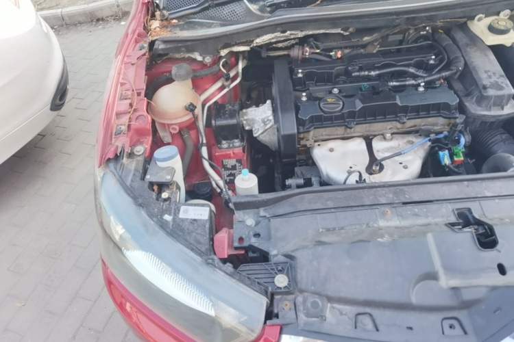 Used Citroen C-Quatre 2013 Hatchback 1.6L Automatic LeShang Model Engine Bay Right