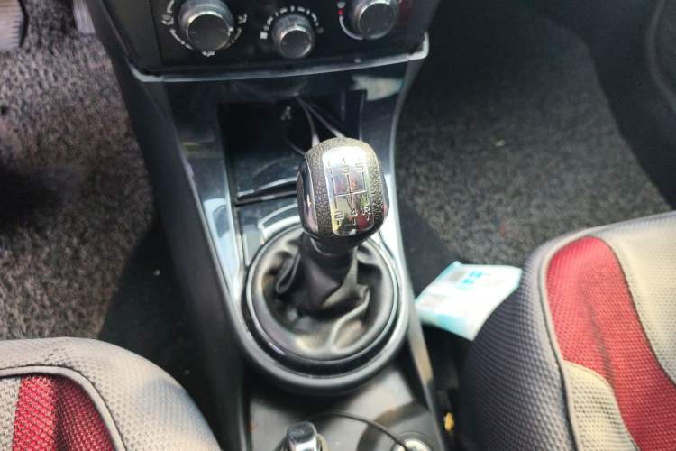 Used Citroen C-Quatre 2013 Sedan 1.6L Manual - Prestige Model Gear Lever