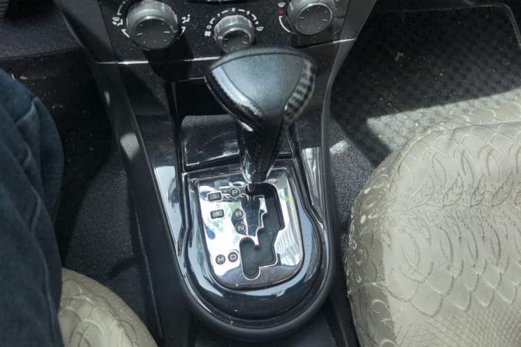 Used Citroen C-Quatre 2013 Sedan 1.6L Automatic Prestige Model Gear Lever
