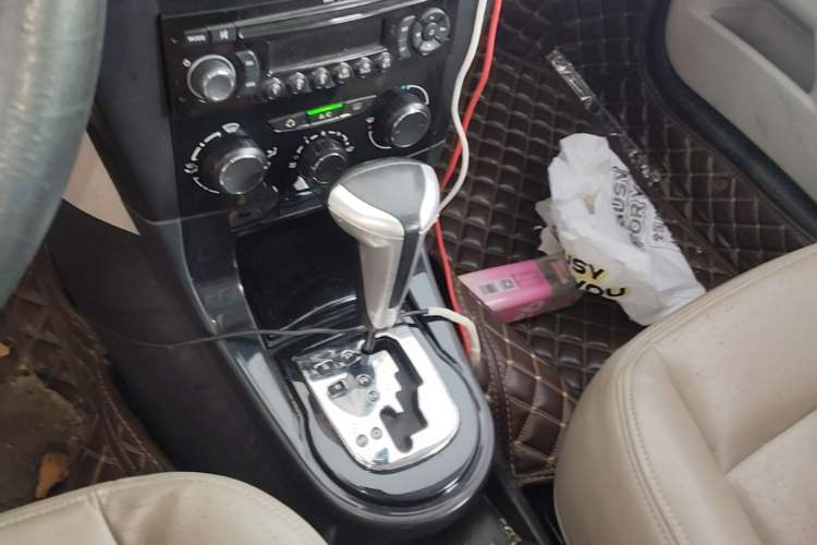 Used Citroen C-Quatre 2013 Sedan 1.6L Automatic Prestige Model Gear Lever