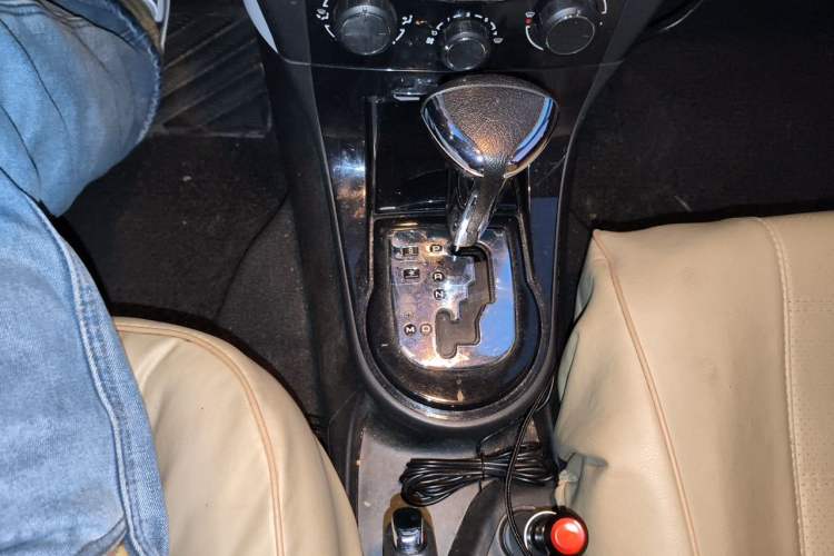 Used Citroen C-Quatre 2013 Sedan 1.6L Automatic Prestige Model Gear Lever