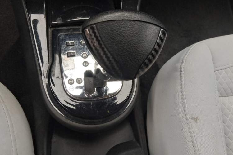 Used Citroen C-Quatre 2013 Hatchback 1.6L Automatic LeShang Model Gear Lever