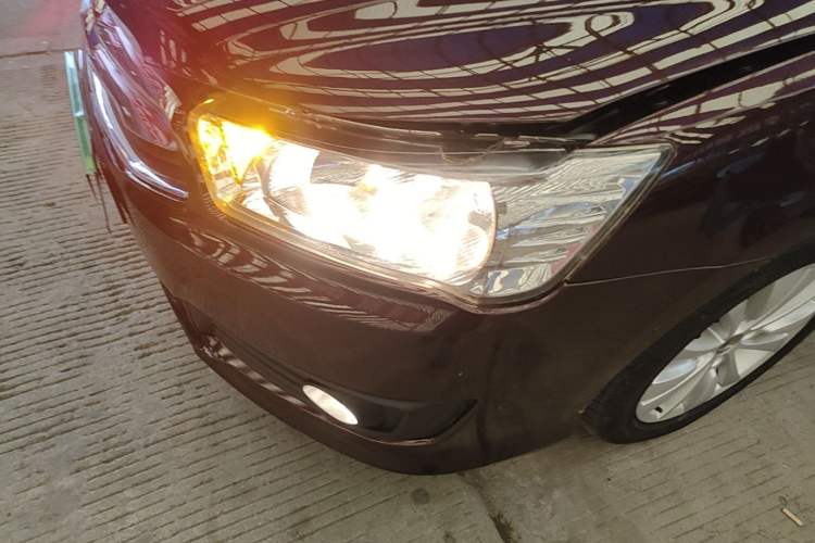 Used Citroen C-Quatre 2013 Sedan 1.6L Manual - Prestige Model Left Front Headlight
