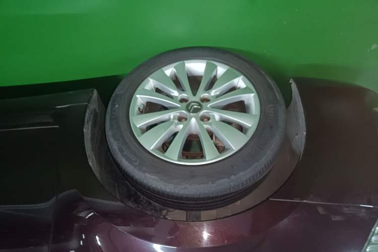 Used Citroen C-Quatre 2013 Sedan 1.6L Manual - Prestige Model Left Front Wheel Hub