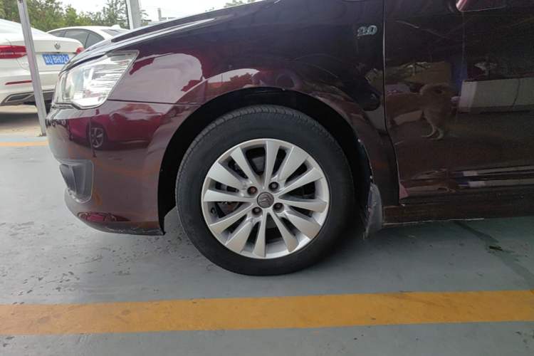 Used Citroen C-Quatre 2013 Sedan 2.0L Automatic Joyful Model Left Front Wheel Hub