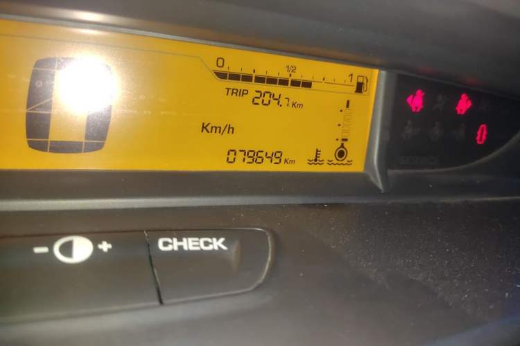 Used Citroen C-Quatre 2013 Hatchback 1.6L Automatic LeShang Model Odometer Close Up