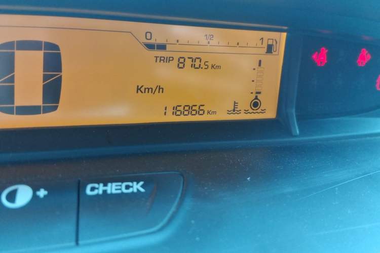 Used Citroen C-Quatre 2013 Hatchback 1.6L Automatic LeShang Model Odometer Close Up