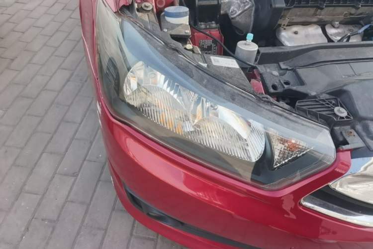 Used Citroen C-Quatre 2013 Hatchback 1.6L Automatic LeShang Model Right Front Headlight