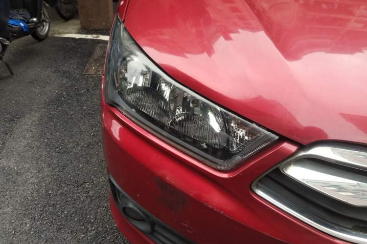 Used Citroen C-Quatre 2013 Hatchback 1.6L Automatic LeShang Model Right Front Headlight