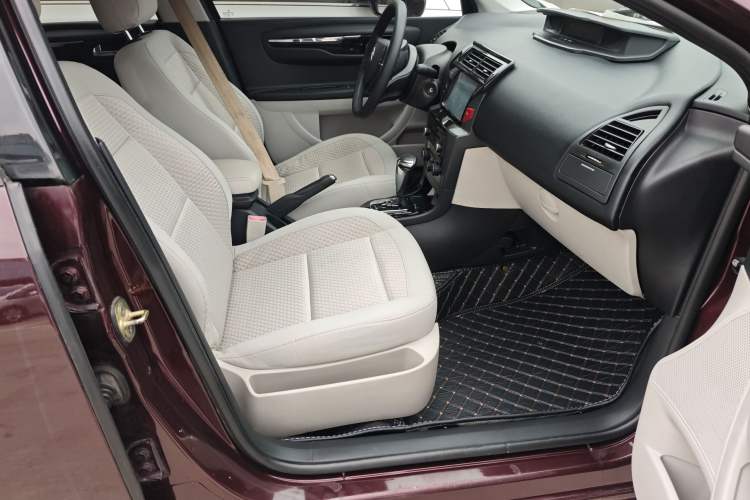 Used Citroen C-Quatre 2013 Sedan 1.6L Automatic Prestige Model Right Front Seat