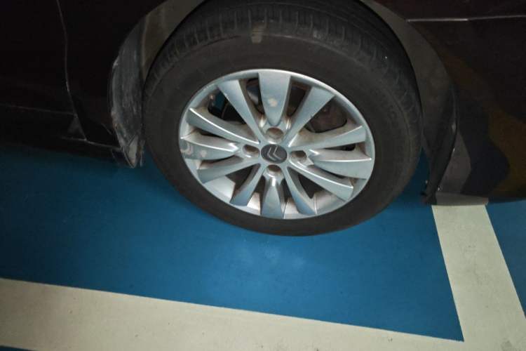 Used Citroen C-Quatre 2013 Sedan 1.6L Automatic Prestige Model Right Front Wheel Hub