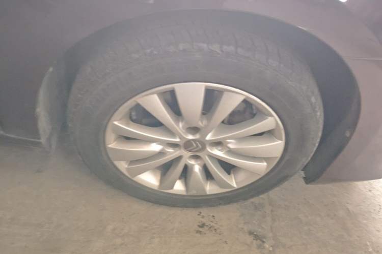 Used Citroen C-Quatre 2013 Sedan 2.0L Manual - Joyful Edition Right Front Wheel Hub