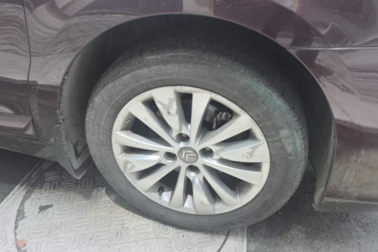 Used Citroen C-Quatre 2013 Sedan 1.6L Automatic Prestige Model Right Front Wheel Hub