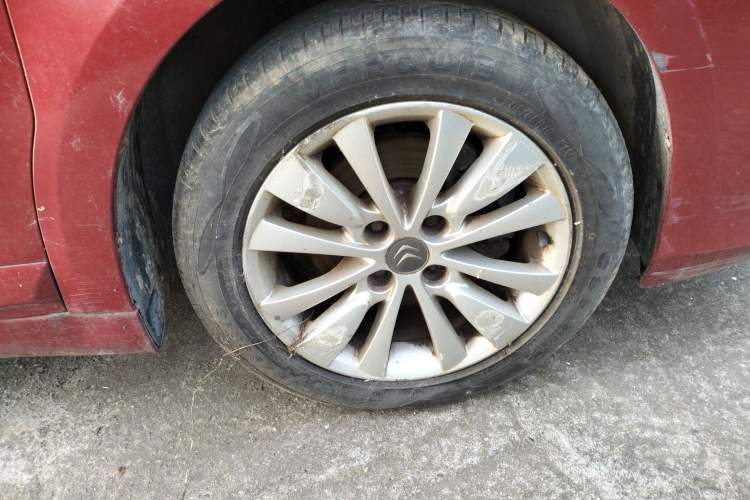 Used Citroen C-Quatre 2013 Sedan 1.6L Automatic Prestige Model Right Front Wheel Hub
