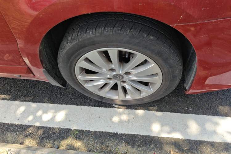 Used Citroen C-Quatre 2013 Sedan 1.6L Automatic Prestige Model Right Front Wheel Hub