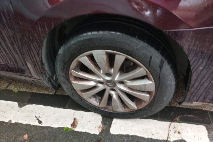 Used Citroen C-Quatre 2013 Sedan 1.6L Automatic Prestige Model Right Front Wheel Hub