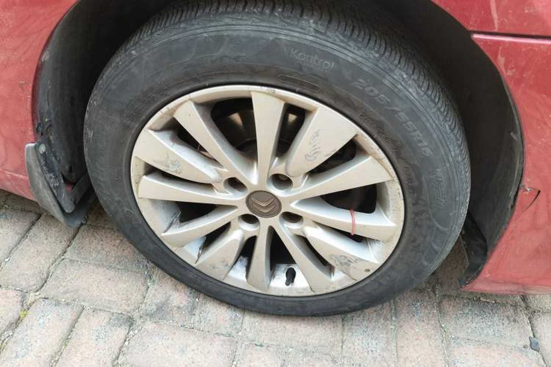 Used Citroen C-Quatre 2013 Hatchback 1.6L Automatic LeShang Model Right Front Wheel Hub