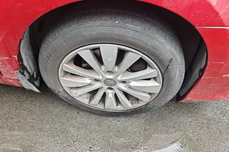 Used Citroen C-Quatre 2013 Sedan 1.6L Manual - Prestige Model Right Front Wheel Hub