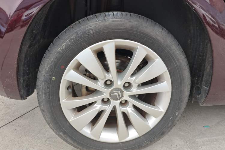 Used Citroen C-Quatre 2013 Sedan 1.6L Automatic Prestige Model Right Rear Wheel Hub