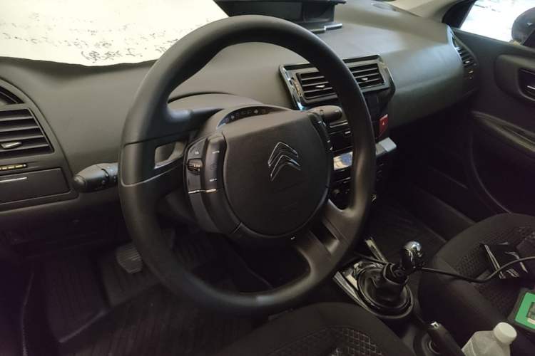 Used Citroen C-Quatre 2013 Sedan 1.6L Manual - Prestige Model Steering Wheel